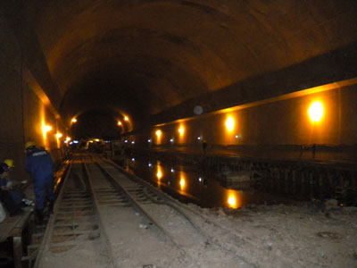 Underground mined station cavern on Line 6